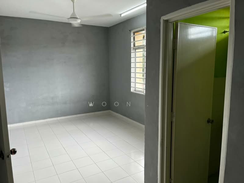 Rumah Berkembar untuk Dijual di Kampung Baru Ayer Keroh (Bukit Baru) - Woon . - PropertyGuru.com.my