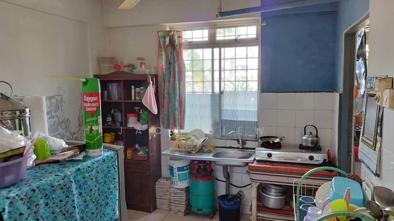 Flat for Sale at Taman Setia Rawang Flat - Jack Liew - Kitchen - PropertyGuru.com.my