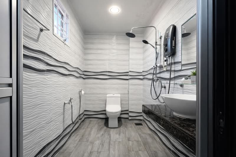 1.5-storey Terraced House for Sale in Seri Kembangan (Selangor) - Nor Azdlin Adnan - Bathroom - PropertyGuru.com.my