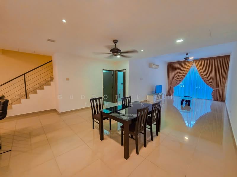 Summer Homes untuk Untuk Dijual - RM 470,000, Mac 2026 - Dining Room - PropertyGuru.com.my