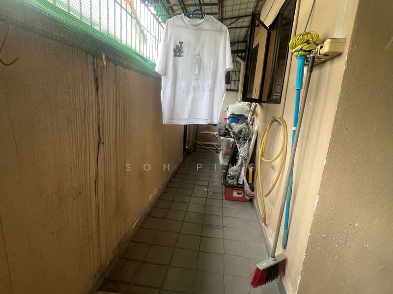 2-storey Terraced House for Sale in Usj 9 (Subang Jaya) - Soh Ping - Balcony - PropertyGuru.com.my