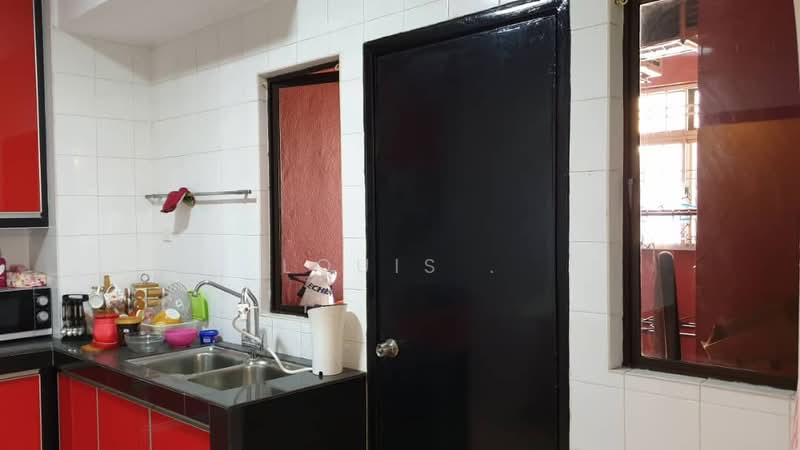 Condominium for Sale at Villa Angsana - Louis . - Kitchen - PropertyGuru.com.my