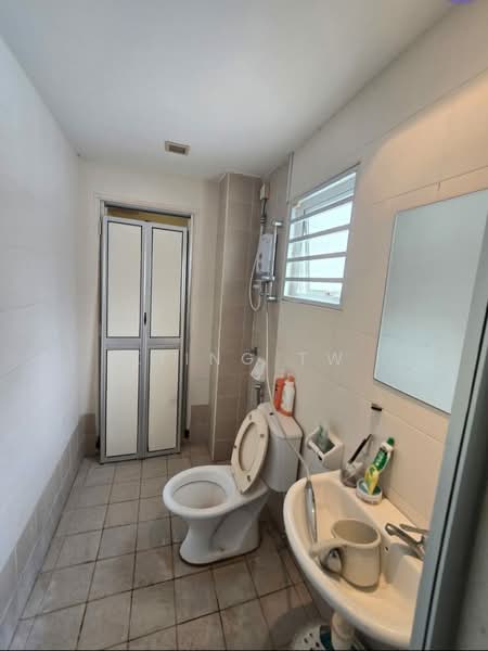 Rumah Teres 2.5 Tingkat untuk Dijual di Laman Rimbunan (Kepong) - Kiing TW - Bathroom - PropertyGuru.com.my
