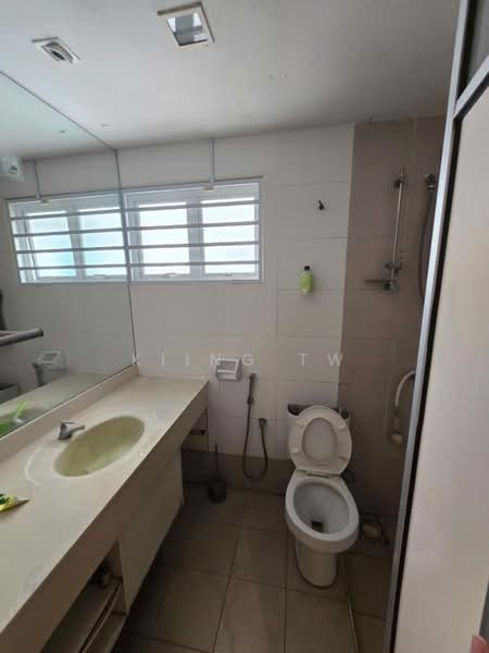 Rumah Teres 2.5 Tingkat untuk Dijual di Laman Rimbunan (Kepong) - Kiing TW - Bathroom - PropertyGuru.com.my