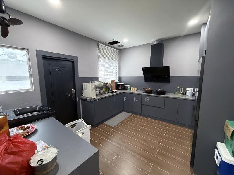 Bungalow House untuk Dijual di Bandar Mahkota Cheras (Cheras) - Lai Leng - wet kitchen - PropertyGuru.com.my