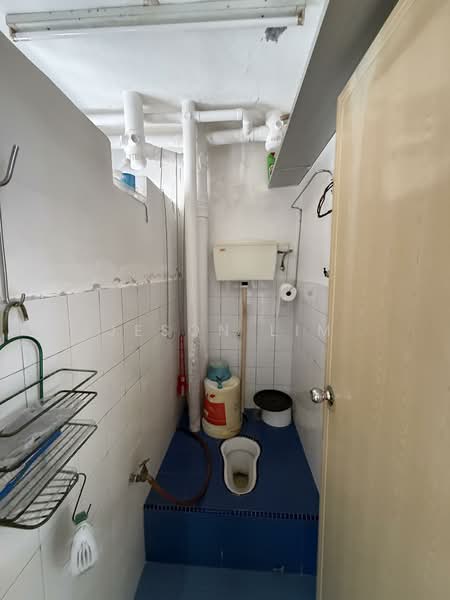 Flat for Sale at Sri Angkasa Apartment - Jeson Lim - Bathroom - PropertyGuru.com.my