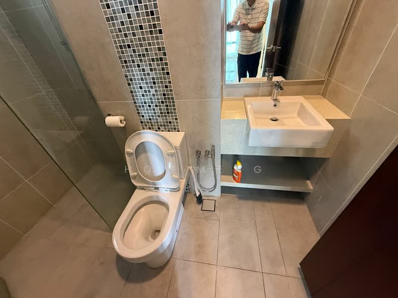 Condominium for Rent at Queens Residences Q2 @ Queens Waterfront - Hoy Meng - Bathroom - PropertyGuru.com.my