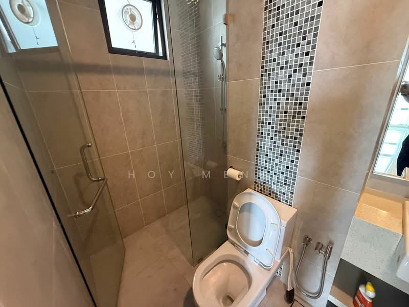 Condominium for Rent at Queens Residences Q2 @ Queens Waterfront - Hoy Meng - Bathroom - PropertyGuru.com.my