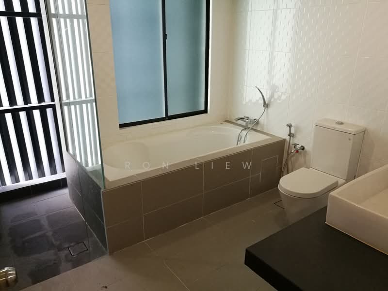 Condominium for Rent at Zefer Hill Residence - Ron Liew - Bathroom - PropertyGuru.com.my
