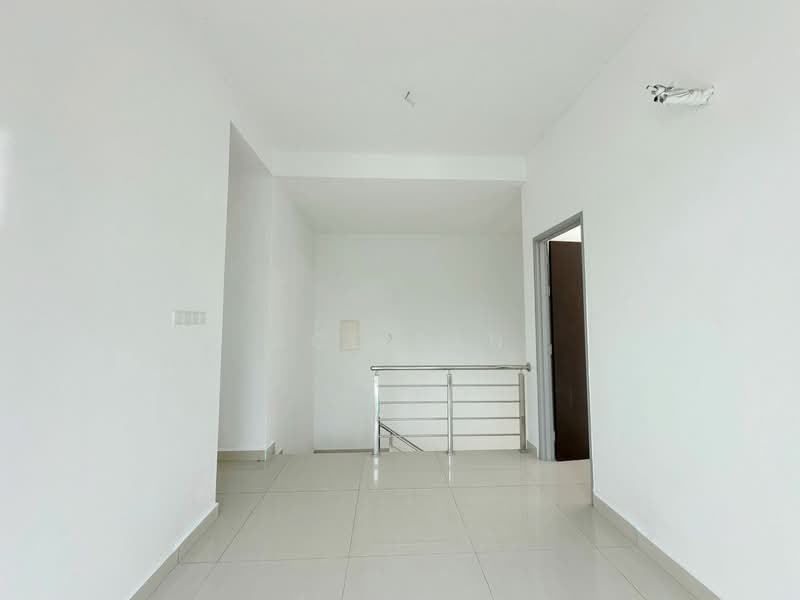 Cluster House for Sale in Taman Bestari Indah (Ulu Tiram) - Ace Tan - Interior - PropertyGuru.com.my