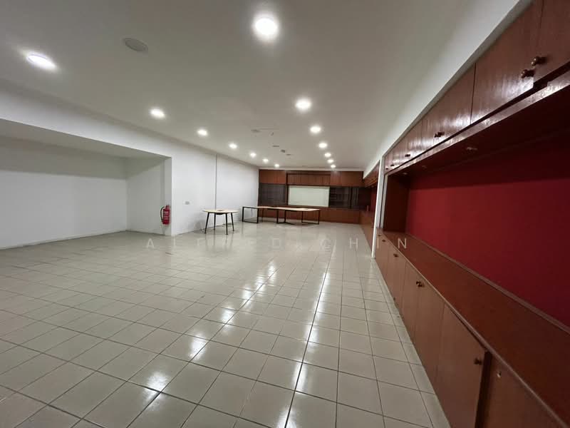 Factory for Rent in Taman Perindustrian Kinrara (Bandar Kinrara) - Alfred Chin - Interior - PropertyGuru.com.my