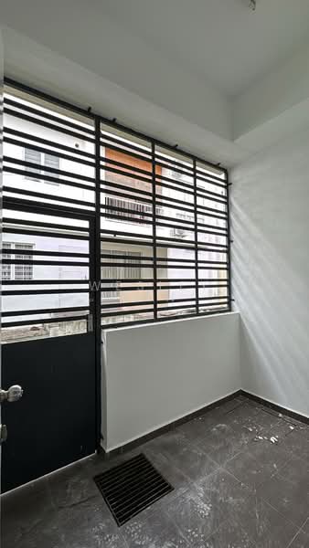 Rumah Teres 2 Tingkat untuk Dijual di Bemban (Melaka) - Wesley Tan - Balcony - PropertyGuru.com.my