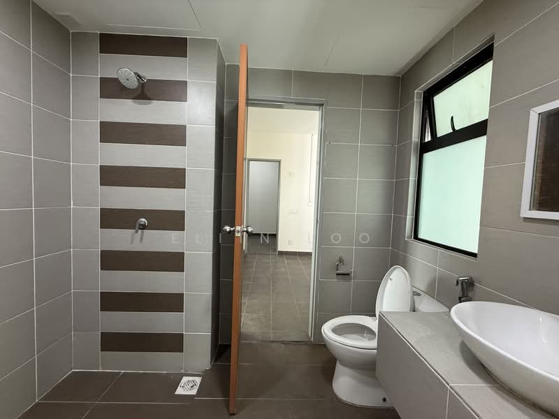 Service Residence for Sale at G Residence - Eliin Loo - Bathroom - PropertyGuru.com.my