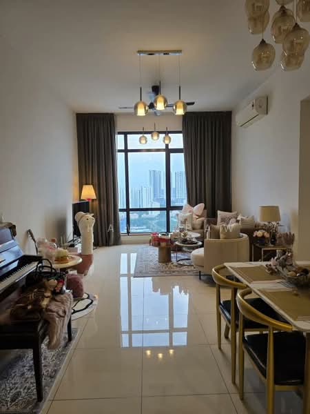 The Park Sky Residence untuk Untuk Dijual - RM 850,000, Mac 2026 - Living Room - PropertyGuru.com.my