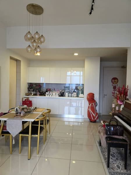 The Park Sky Residence untuk Untuk Dijual - RM 850,000, Mac 2026 - Dining Room - PropertyGuru.com.my