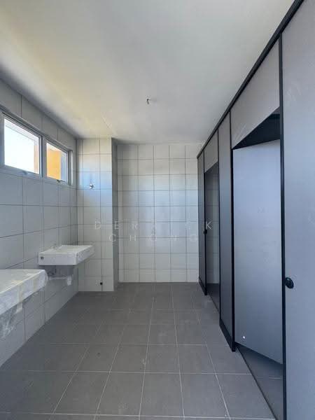 Kilang untuk Disewa di Nilai Impian (Nilai) - Derrick Chong - Bathroom - PropertyGuru.com.my