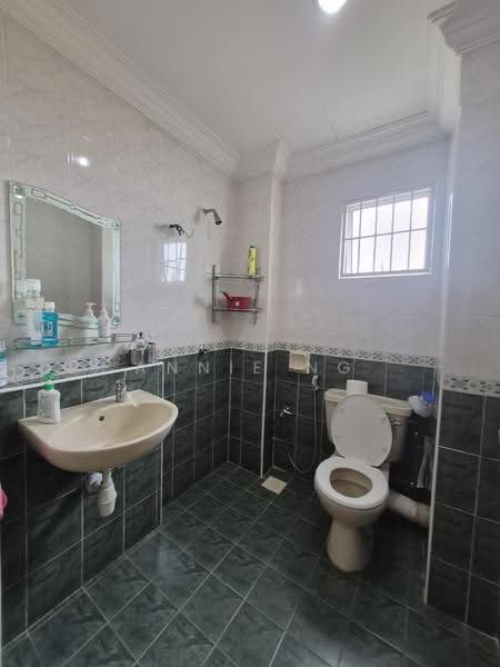 Pangsapuri untuk Dijual di Seri Puri - Annie Ng - Bathroom - PropertyGuru.com.my