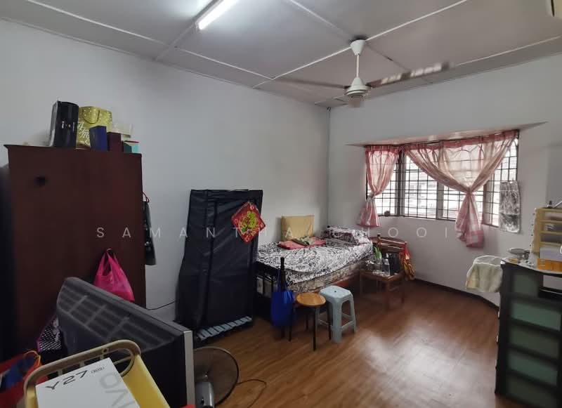 Taman Sri Aman untuk Untuk Dijual - RM 638,000, Mac 2026 - Bedroom - PropertyGuru.com.my