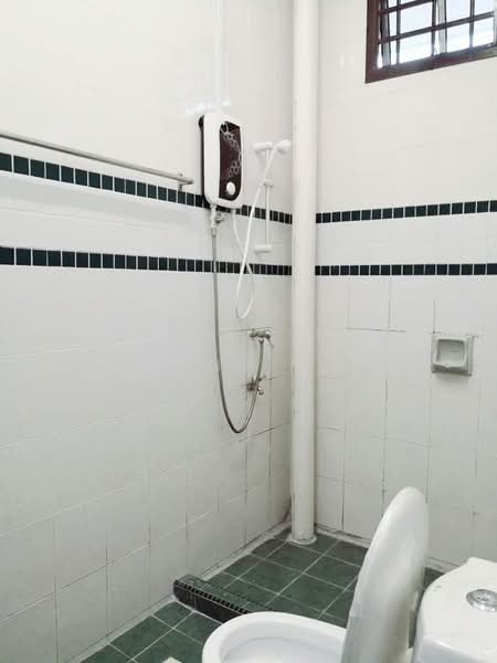 2-storey Terraced House for Sale in Taman Desa Tebrau (Tebrau) - Edmond Tang - Bathroom - PropertyGuru.com.my