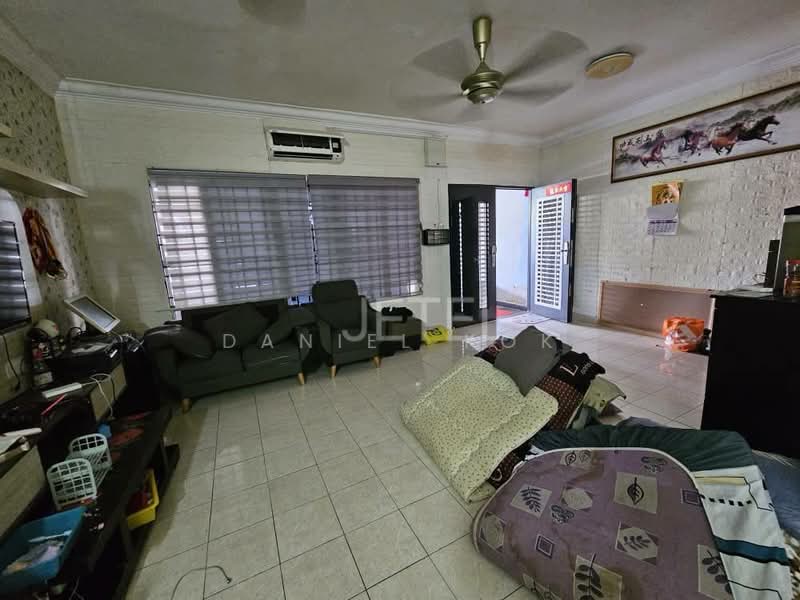 2-storey Terraced House for Sale in Bandar Parklands (Klang) - Daniel Kok - Living Room - PropertyGuru.com.my