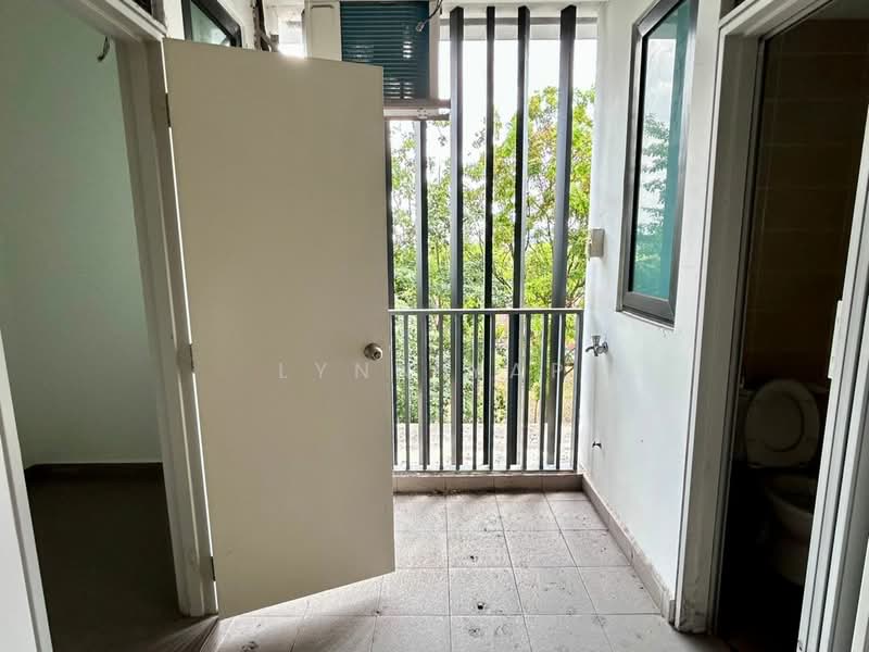 Twin Villa for Sale in Shah Alam (Selangor) - Lynn Yap - Balcony - PropertyGuru.com.my