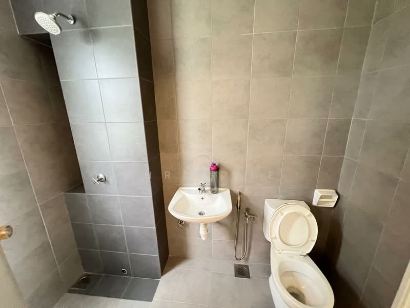2-storey Terraced House for Sale in Rawang (Selangor) - Chris See - Bathroom - PropertyGuru.com.my