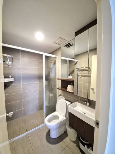 Service Residence for Rent at Lexa Residence @ The Quartz WM - Justin Soh - Bathroom - PropertyGuru.com.my