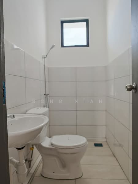 2-storey Terraced House for Sale in Kuching (Sarawak) - Bong Xian - Bathroom - PropertyGuru.com.my