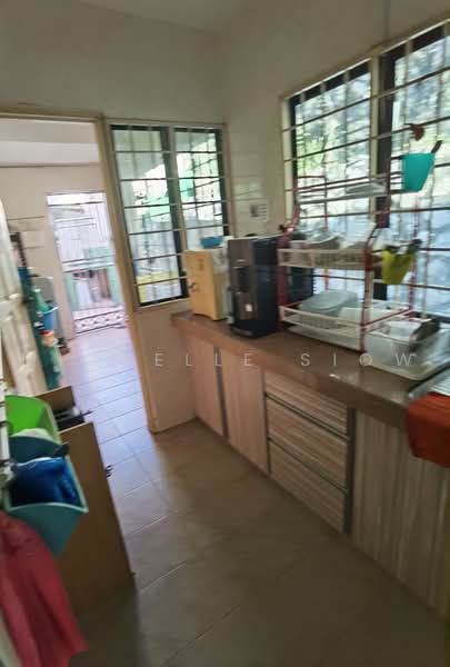 Rumah Teres 2-Tingkat untuk Dijual di Taman Desa (Kuala Lumpur) - Michelle Siow - Kitchen - PropertyGuru.com.my