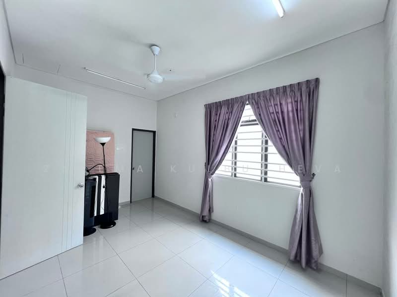 2-storey Terraced House for Sale in Taman Nusa Intan (Senawang) - Zarema Kulbuzheva - Interior - PropertyGuru.com.my