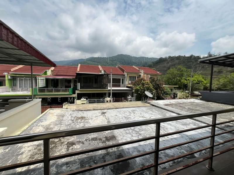 2-storey Terraced House for Sale in Taman Nusa Intan (Senawang) - Zarema Kulbuzheva - Exterior - PropertyGuru.com.my