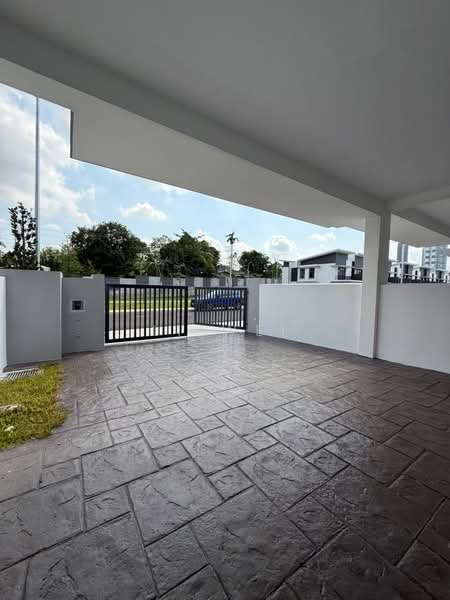 2.5-storey Terraced House for Rent in Taman Molek (Johor Bahru) - Li Wei - Exterior - PropertyGuru.com.my