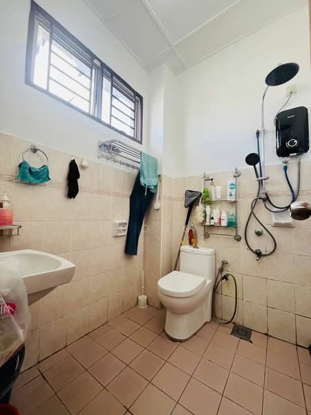 2-storey Terraced House for Sale in Taman Setia Indah (Tebrau) - Yucong . - Bathroom - PropertyGuru.com.my