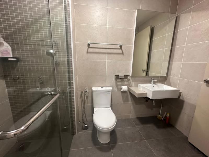 Service Residence for Sale at Bali Residences - YONG SHENG LAW - Bathroom - PropertyGuru.com.my