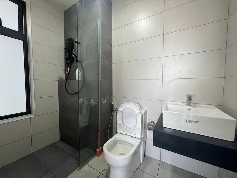 Service Residence for Rent at The Era @ Duta North - Sam Hoo - Bathroom - PropertyGuru.com.my
