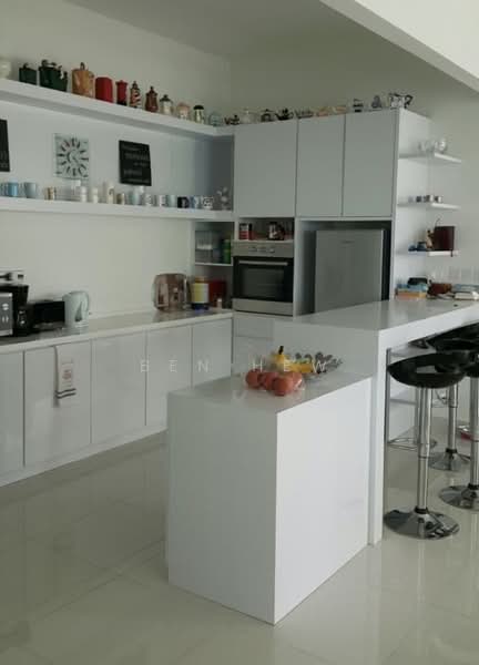 Condominium for Sale at Gurney Paragon - Ben Hew - Kitchen - PropertyGuru.com.my