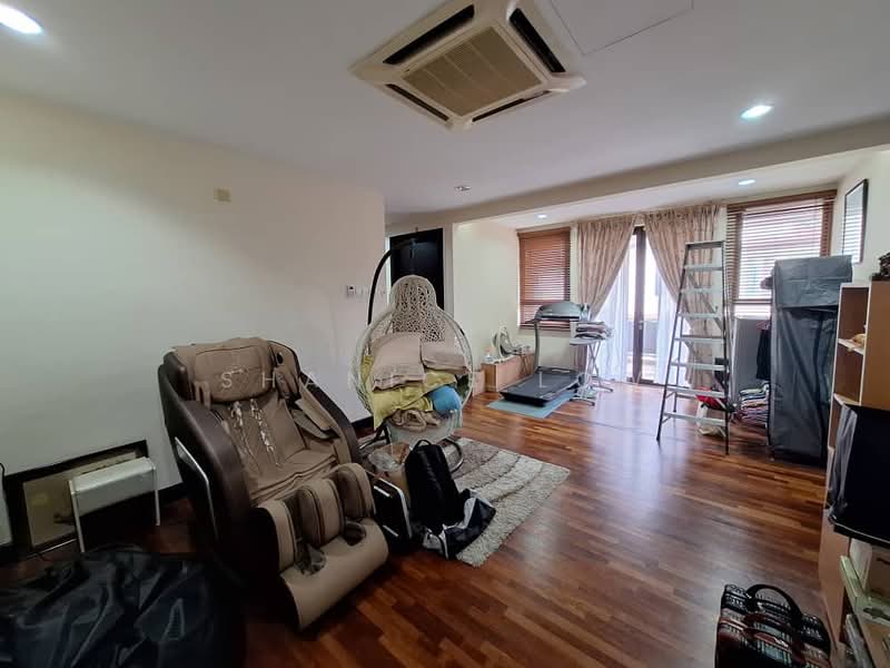 Rumah Berkembar untuk Dijual di Taman Aman Sari (Bandar Kinrara) - Shanice Low - Living Room - PropertyGuru.com.my