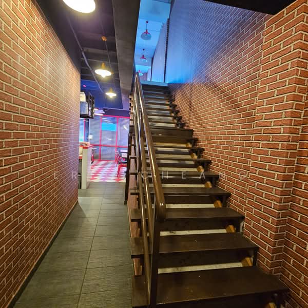 Shop for Rent in George Town (Penang) - Eric Cheang - Corridor - PropertyGuru.com.my