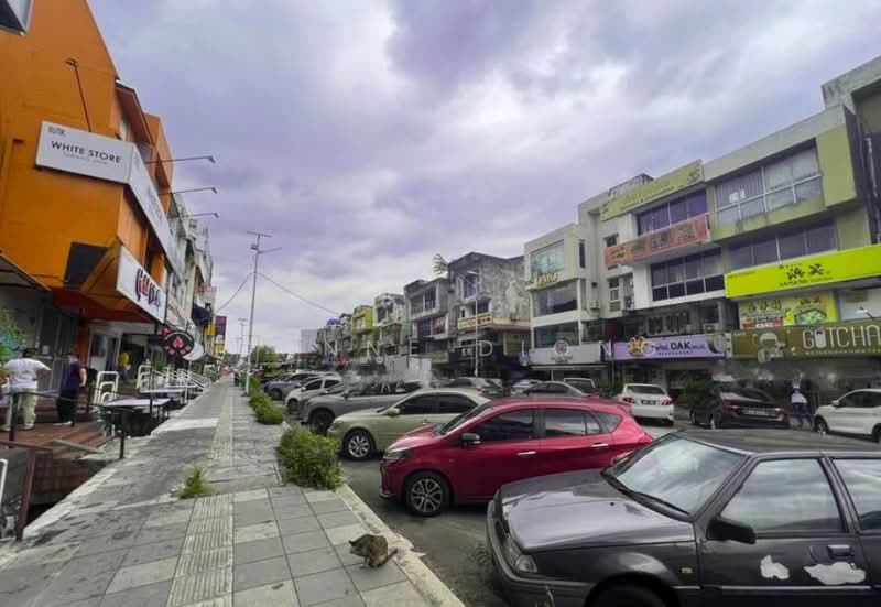 Shop for Rent in Subang Jaya (Selangor) - Joanne Diong - Exterior - PropertyGuru.com.my