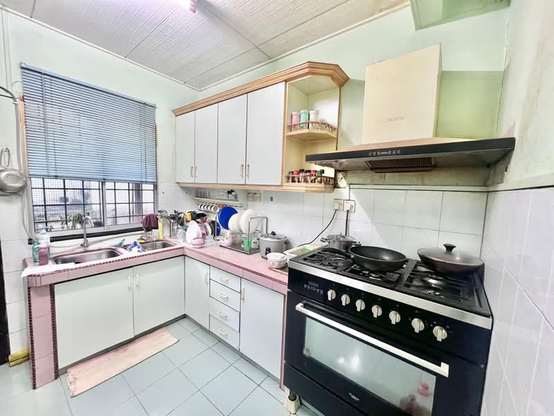 2-storey Terraced House for Sale in Damansara Kim (Petaling Jaya) - Bryan Wong - Kitchen - PropertyGuru.com.my