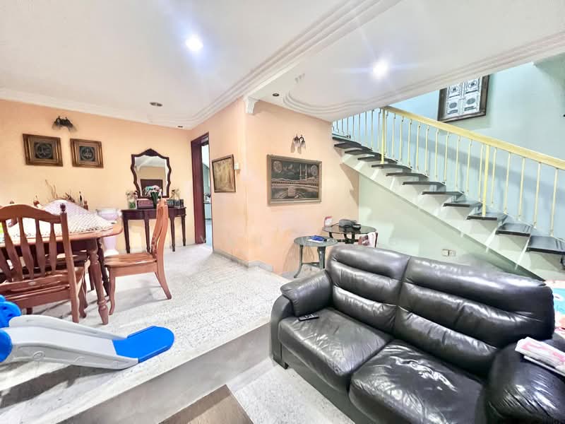 2-storey Terraced House for Sale in Damansara Kim (Petaling Jaya) - Bryan Wong - Living Room - PropertyGuru.com.my