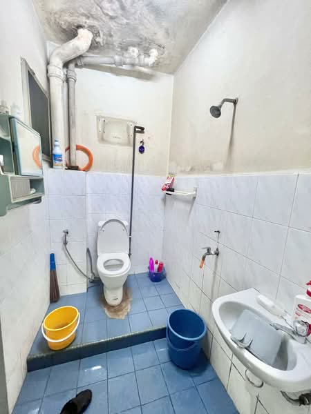 2-storey Terraced House for Sale in Damansara Kim (Petaling Jaya) - Bryan Wong - Bathroom - PropertyGuru.com.my