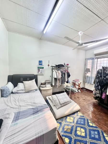 2-storey Terraced House for Sale in Damansara Kim (Petaling Jaya) - Bryan Wong - Bedroom - PropertyGuru.com.my