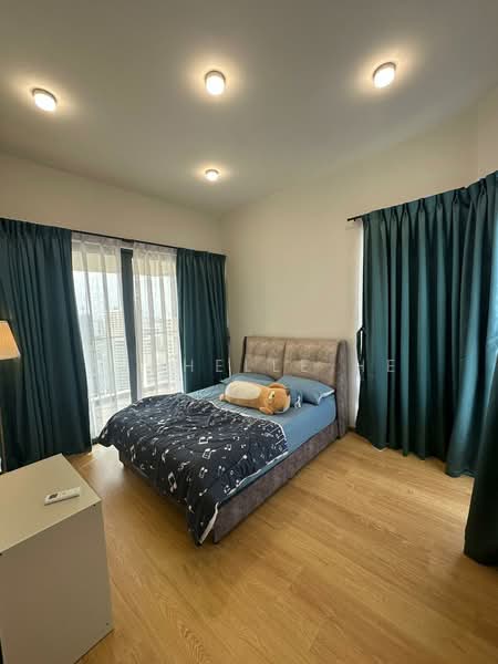 Condominium for Rent at Kings Bay @ Country Garden Danga Bay - Michelle He - Bedroom - PropertyGuru.com.my