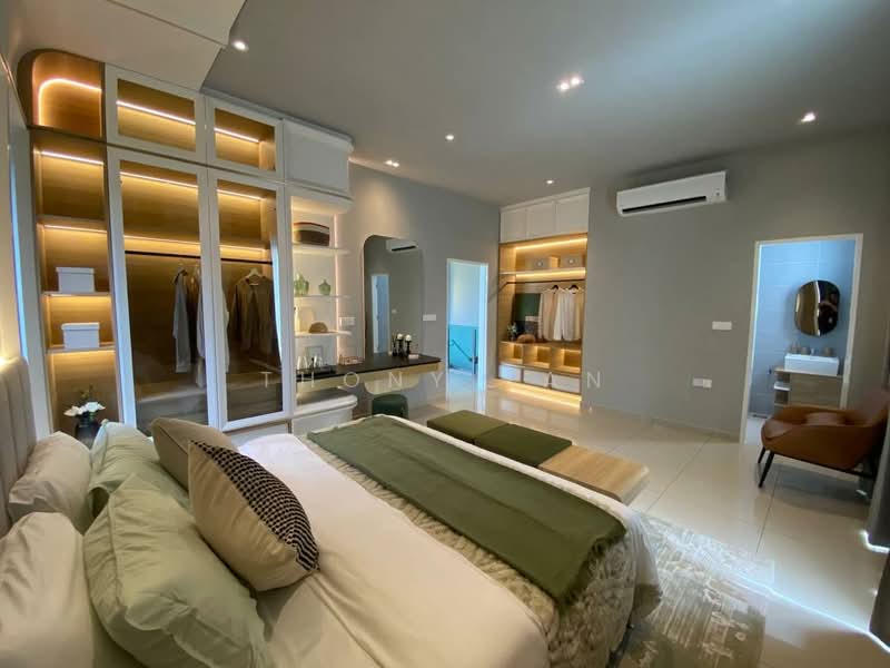 2-storey Terraced House for Sale in Putrajaya (Putrajaya) - Thony Tan - Master Bedroom - PropertyGuru.com.my