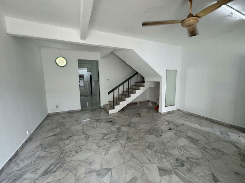 Rumah Teres 2 Tingkat untuk Dijual di Taman Mastiara - Kelly Lai - Interior - PropertyGuru.com.my