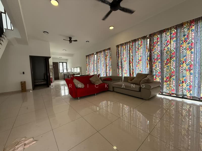 2-storey Terraced House for Sale in Elmina (Shah Alam) - Derrick Ang - Living Room - PropertyGuru.com.my