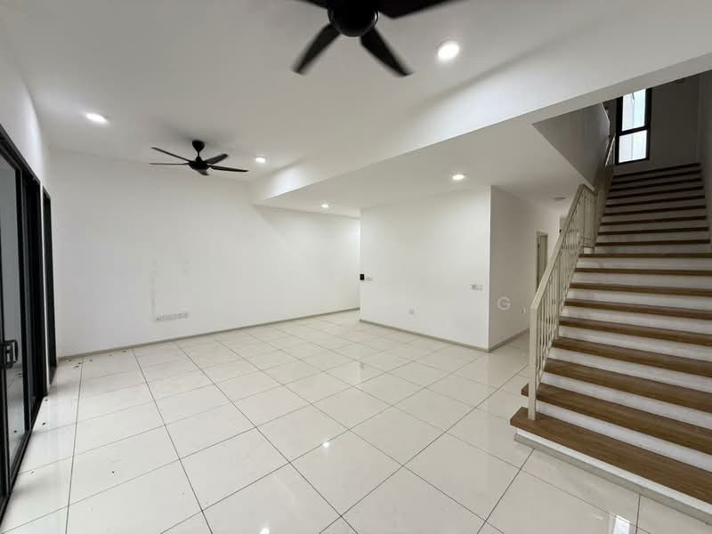 2-storey Terraced House for Sale in Elmina (Shah Alam) - Derrick Ang - Living Room - PropertyGuru.com.my