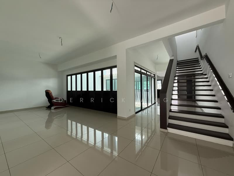 Rumah Teres 2-Tingkat untuk Dijual di Elmina (Shah Alam) - Derrick Ang - Living Room - PropertyGuru.com.my