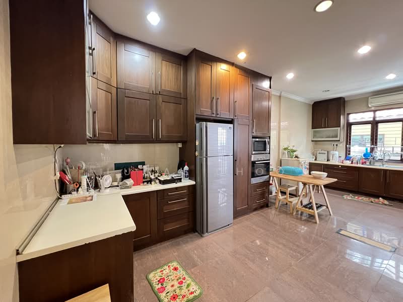Semi-Detached House for Sale in Beverly Heights (Ampang) - Lucas Choo - Kitchen - PropertyGuru.com.my
